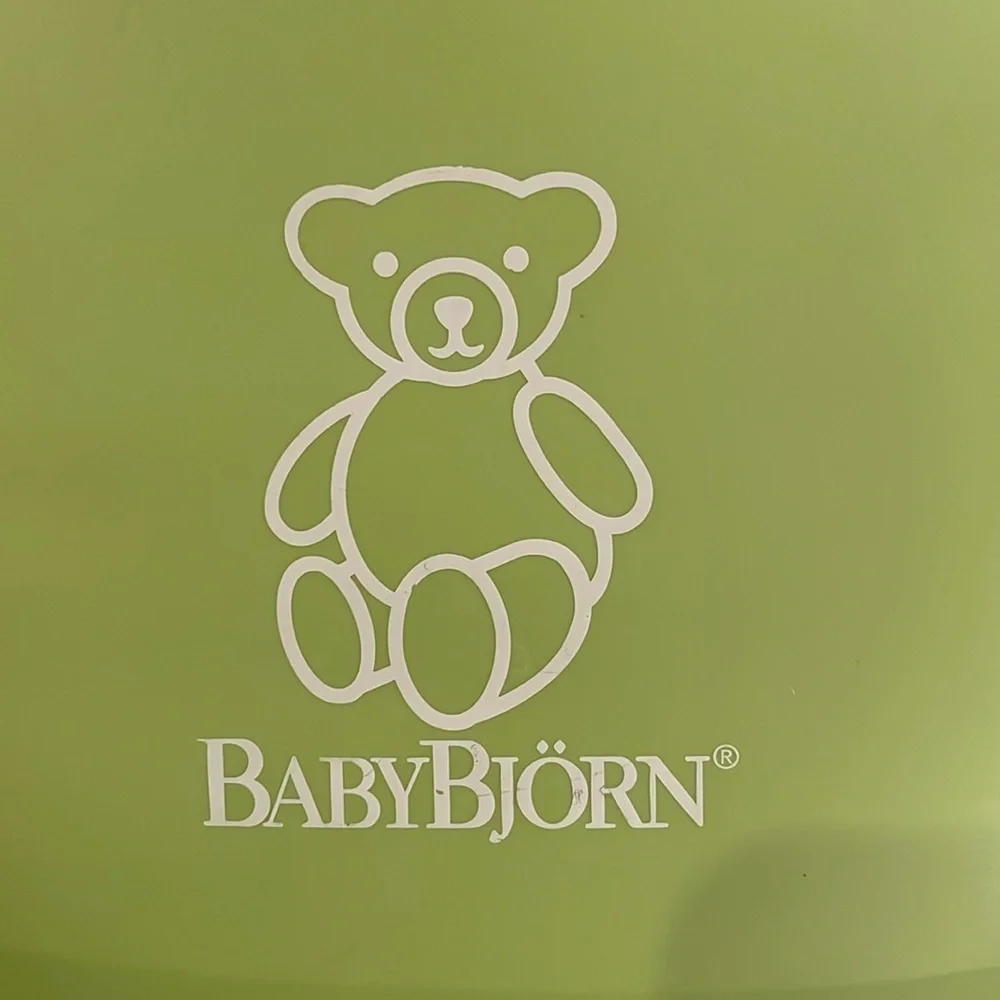 BabyBjorn 2 Baby Bibs Feeding Washable Silicone Material Front Catch Infant - Picture 6 of 12